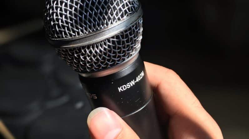 Photo "How to Make Your Voice Sound Better when Singing"