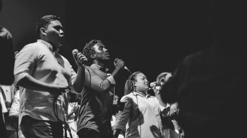 Photo "The Role of Posture in Singing Better"