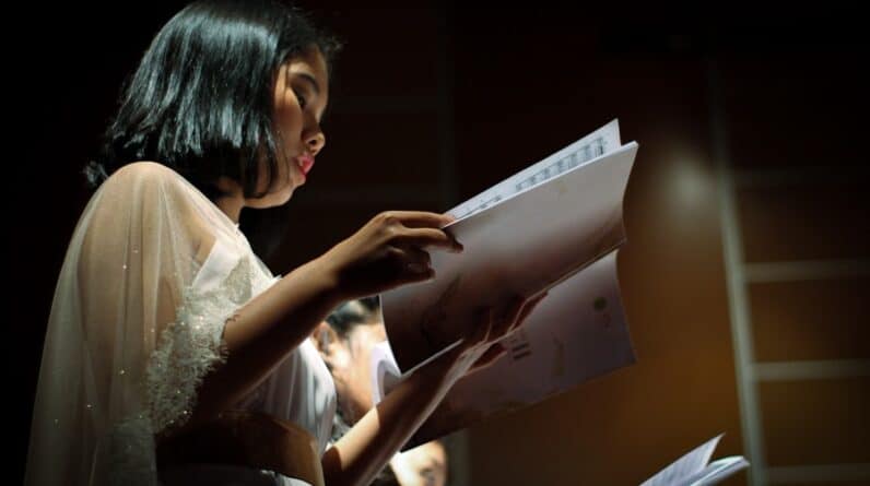 Photo "How to Learn to Sing from Your Diaphragm"