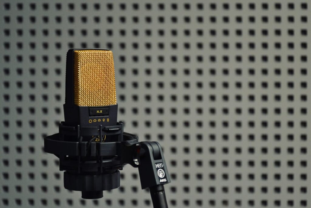 Photo Microphone technique