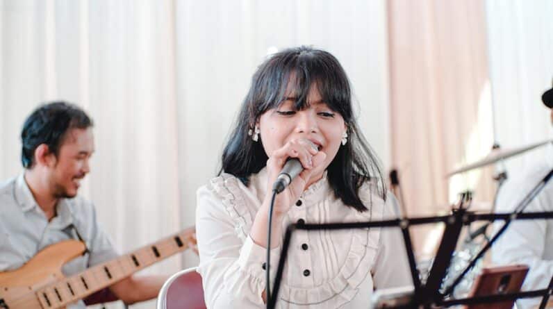 Photo Singing Teacher