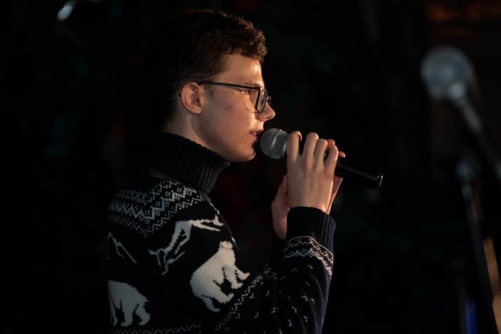 Photo Singing Instructor