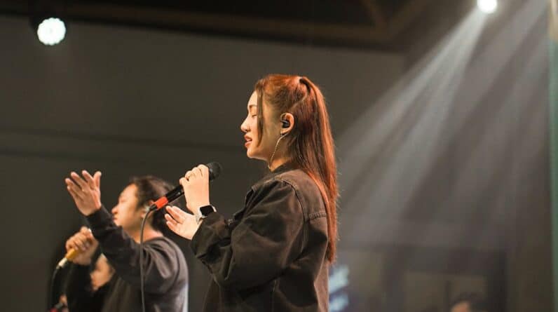 Photo Singing Instructor