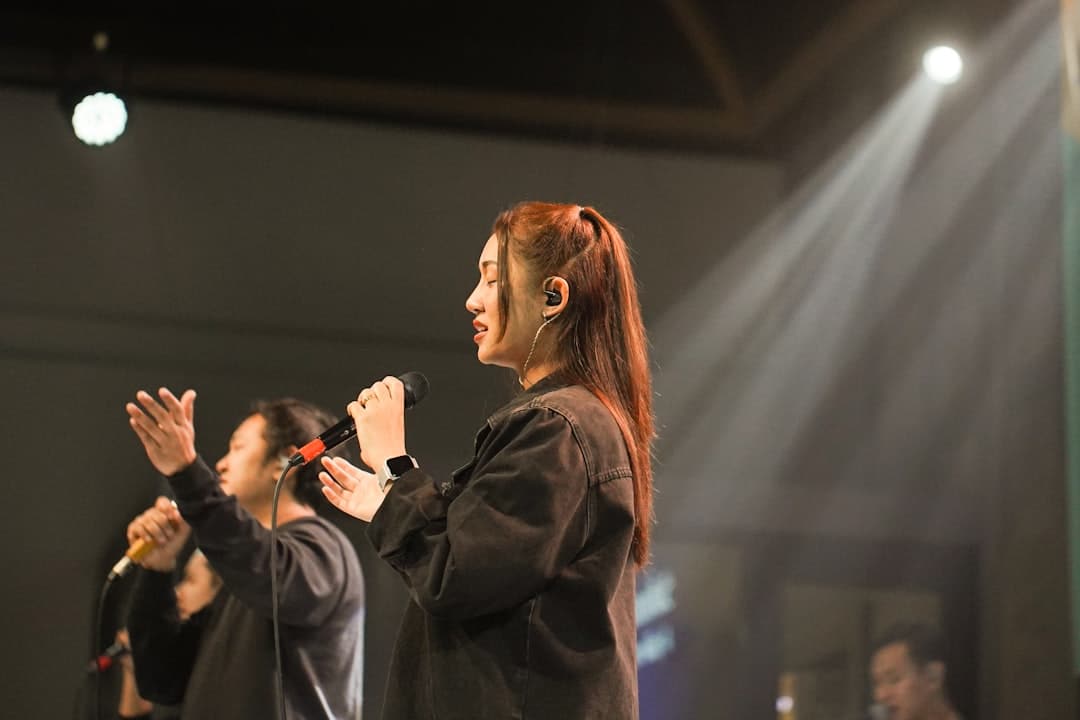 Photo Singing Teacher
