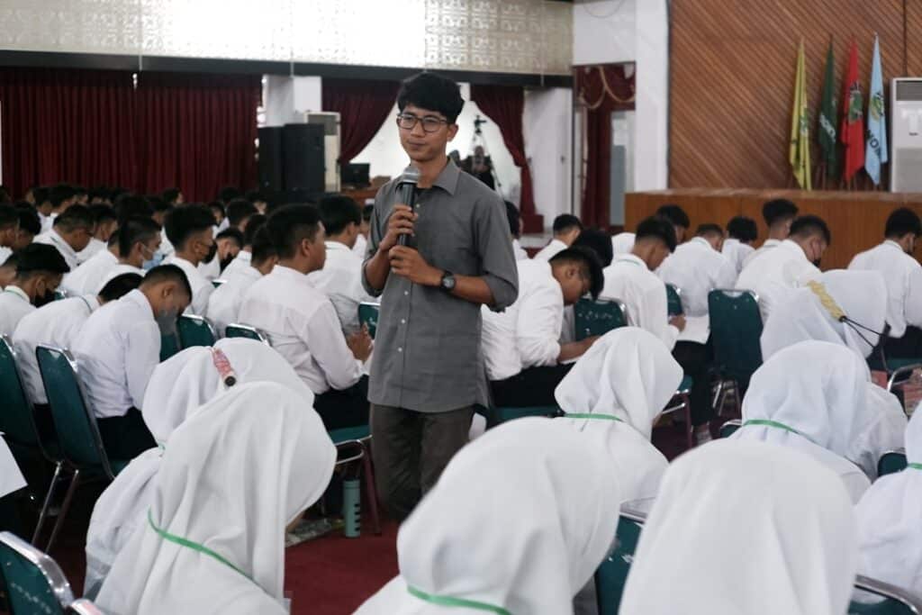 Photo Singing Teacher