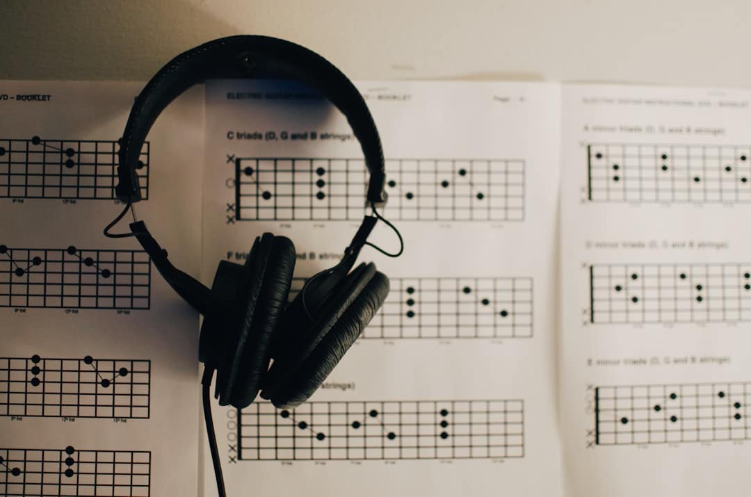 Photo Hear Musical Notes